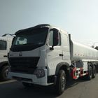 Capacidade M3 ZZ1257M5247A dos caminhões de petroleiro 6x4 do combustível da transmissão HW13710 371HP 16