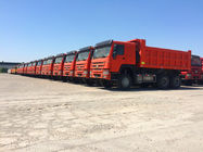 O caminhão basculante de mineração do Euro II vermelho de SINOTRUK com Φ420mm escolhe a embreagem seca da placa