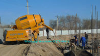 Caminhões móveis concretos duráveis do misturador de cimento do equipamento de construção 4X4X2