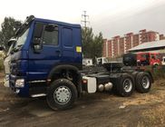 Unidades azuis do trator caminhão/6x4 da cabeça do trator de HOWO 6900*2550*3400mm ZZ4257V3241W