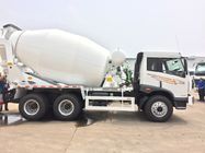 10cbm o caminhão do misturador concreto da condução à direita 6x4 com velocidade 3m3/Min de carregamento e 400L molham o petroleiro