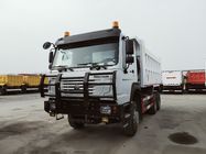 caminhão basculante 336HP resistente com transmissão HW19710 e 9 toneladas de eixo dianteiro