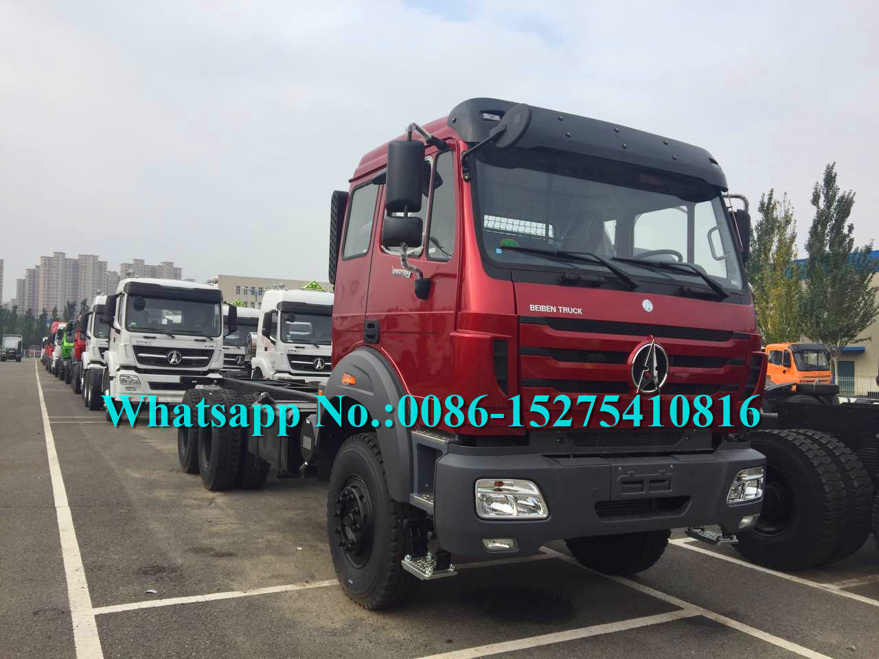 As forças armadas vermelhas usam o caminhão da carga 6x6/o caminhão carga de Off Road adotam a tecnologia do Benz