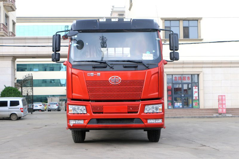 Caminhão resistente de 8 toneladas grande da carga dos cavalos-força 4X2 de FAW 290 com o pneu 9.00R20