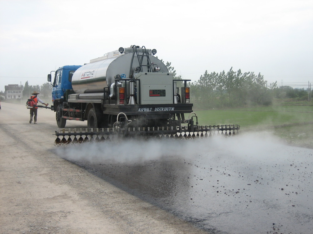 Equipamento de construção de estradas do asfalto de ZZ1167M4611W/caminhão pulverizador do betume