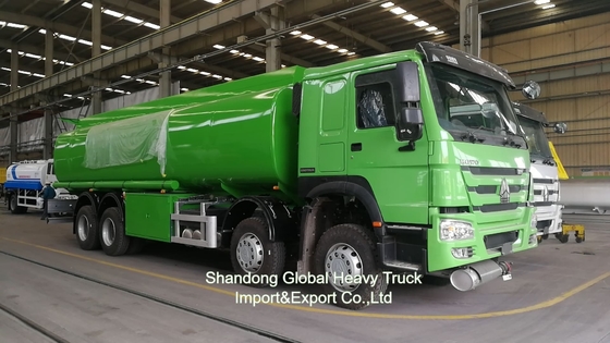 Sinotruk HOWO 8*4 Caminhão-tanque de combustível 12 rodas Caminhão-tanque de óleo 30000L Caminhão-dispensador