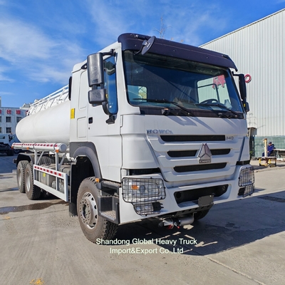 Camião novo e usado Sinotruck HOWO Camião petroleiro/combustível/água 371HP 6*4 Bowser