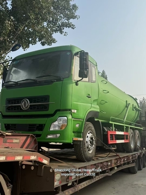 HOWO 371HP 6*4 Caminhão de sucção de esgoto em condições novas para uma recolha eficiente