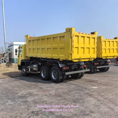 Material de aço usado Sinotruk 6X4 10 Wheel HOWO Dump Truck Exportado para África