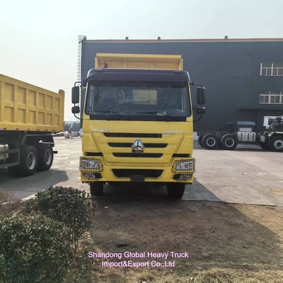 Material de aço usado Sinotruk 6X4 10 Wheel HOWO Dump Truck Exportado para África