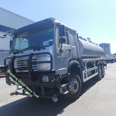 HOWO Camião-tanque de água Sinotruck HOWO 6*4 Camião-espumante 20000 litros Camião-tanque de água para venda
