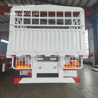 Semi-reboque com cerca de 3 eixos para transporte de gado e de mercadorias a granel