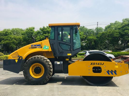 Compactador Oficial China 14 toneladas Pesado Rolo Vibratório Autopropelido Xs143j na Argélia