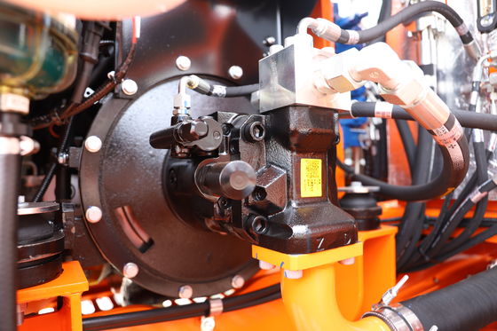 Mini escavadeira hidráulica Lonking de 6 toneladas com potência de 15,4 kW/2400 rpm e tamanho compacto de 5900*2000*2600 mm