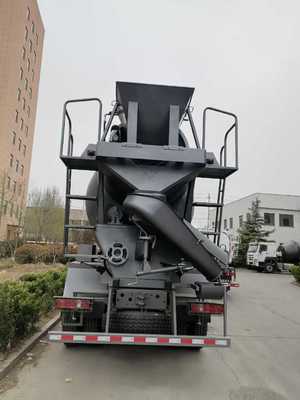 Caminhão Betoneira HOWO com Chassi Reforçado, Motor de 400HP e Capacidade de 20m³ para Alta Eficiência