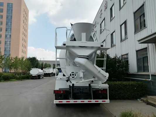 Caminhão Betoneira HOWO com Chassi Reforçado, Motor de 400HP e Capacidade de 20m³ para Alta Eficiência