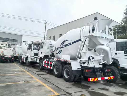 Sinotruk HOWO 8×4 Drive Tipo 12cbm Capacidade 300hp Potência máxima Caminhão de mistura de concreto