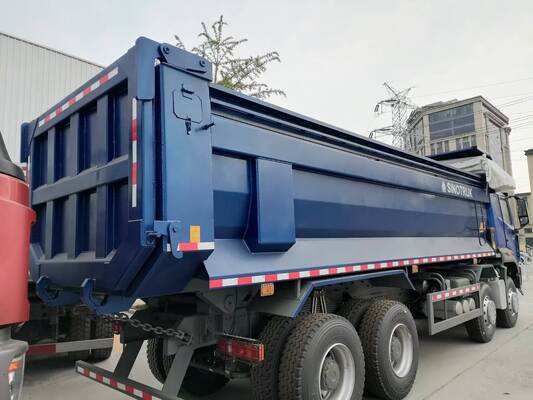 Caminhão betoneira HOWO reformado de 10 metros cúbicos com motor de 371HP para entrega de concreto econômica