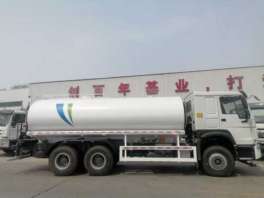 Sinotruk HOWO 6×4 Drive Water Tank Truck com capacidade de 30 cbm e tanque de aço inoxidável para serviços municipais