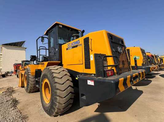 Carregador de rodas XCMG ZL50GN com carga nominal de 5T, motor de 162KW e transmissão hidráulica para construção pesada