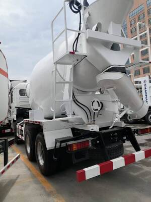 Sinotruk HOWO 8X4 371HP 14cbm caminhão misturador de concreto Zz1317n3261W