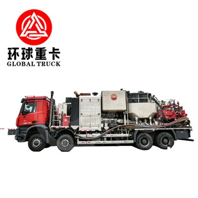 Heavy Duty 8×6 Fracturing Sand Tanker with Euro 6 Emission Standard and 1697L/Min Maximum Plunger Pump Displacement