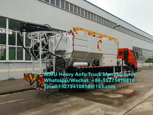 Desempenho de alto custo China confiabilidade Tread Bulk Trucks 15/20/25Ton Multi-funcional pesado óleo de amônio explosivos Emulsão ANFO Truck MMU MEMU Para Mongólia RDC CONGO PERU Gana Jateamento de mineração