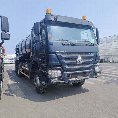 Caminhão de sucção de esgoto a vácuo HOWO 15CBM com tipo de acionamento 6 × 4 e motor 336HP para limpeza de fossa séptica e transporte de lodo