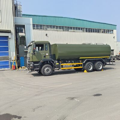 HOWO TX 6×4 camião-tanque de água com carga útil de 20 T, norma de emissões Euro 2 e área de pulverização > 16 m para controlo de poeira e limpeza municipal