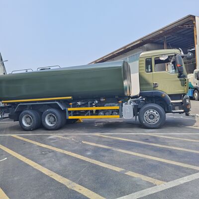 HOWO TX 6×4 caminhão de tanque de água com capacidade de 15-20 CBM e bomba de água de alta pressão para controle de poeira e irrigação