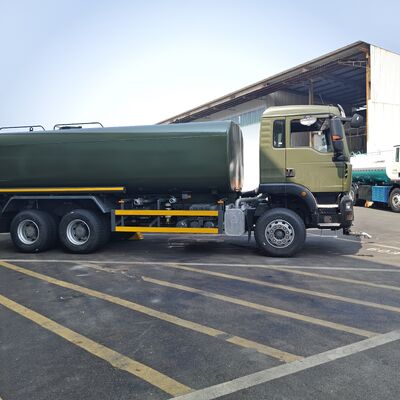 HOWO TX 6×4 Camião-tanque de água com carga útil de 20 T e norma de emissões Euro 2 para controlo de poeira rodoviária