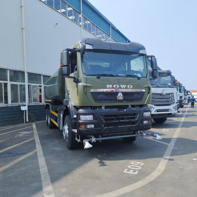Caminhão tanque de água HOWO TX 6×4 com carga útil 20T padrão de emissão Euro 2 e roda motriz 6×4 para limpeza de estradas