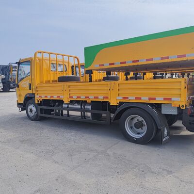 HOWO 4×2 Truck de almofada de acidente com absorção de energia de alto desempenho e design de substituição modular para a segurança rodoviária