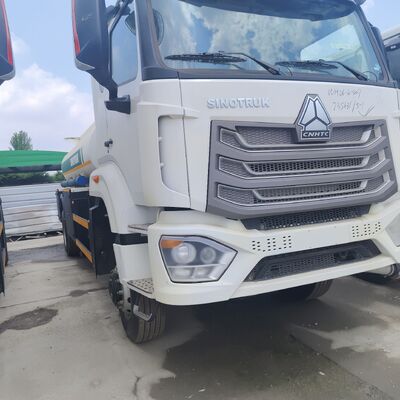 Caminhão tanque de combustível HOWO NX 6×4 CNG com motor 400HP e capacidade de 30.000L para transporte de diesel e gasolina