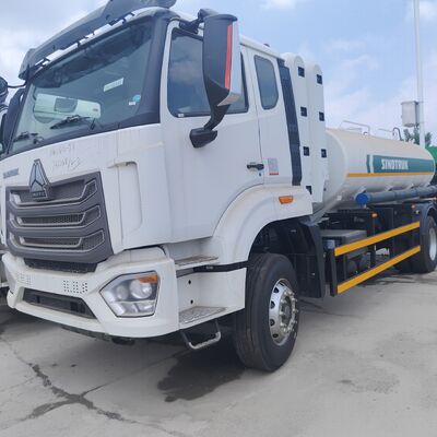 HOWO NX 6×4 CNG Fuel Tank Truck com motor de 400 HP e carga útil de 20T para transporte de diesel e gasolina