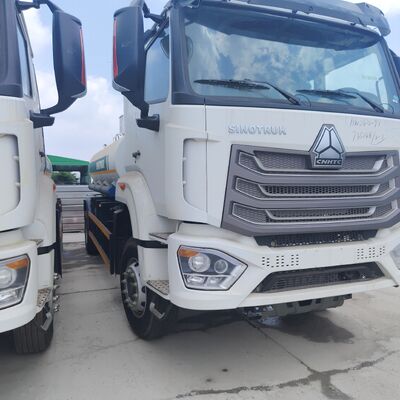 HOWO NX 6×4 CNG Fuel Tank Truck com motor de 400 HP e carga útil de 20T para transporte de diesel e gasolina