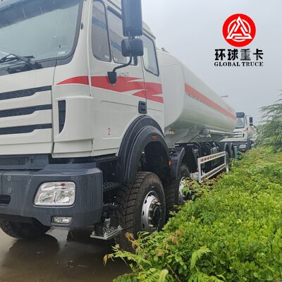 Beiben 8x8 35000L Camião de tanque de combustível Fornecedor de combustível para mineração do Congo