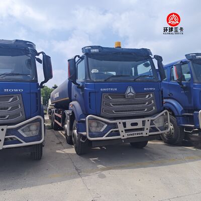 Caminhão Tanque de Combustível HOWO NX 8x4 30000L Caminhão Cisterna Diesel Pesado para o Mercado da Nigéria