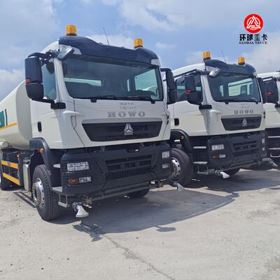 Camion-citerne à eau HOWO TX 6×4 neuf avec plusieurs capacités pour mines et construction au Congo