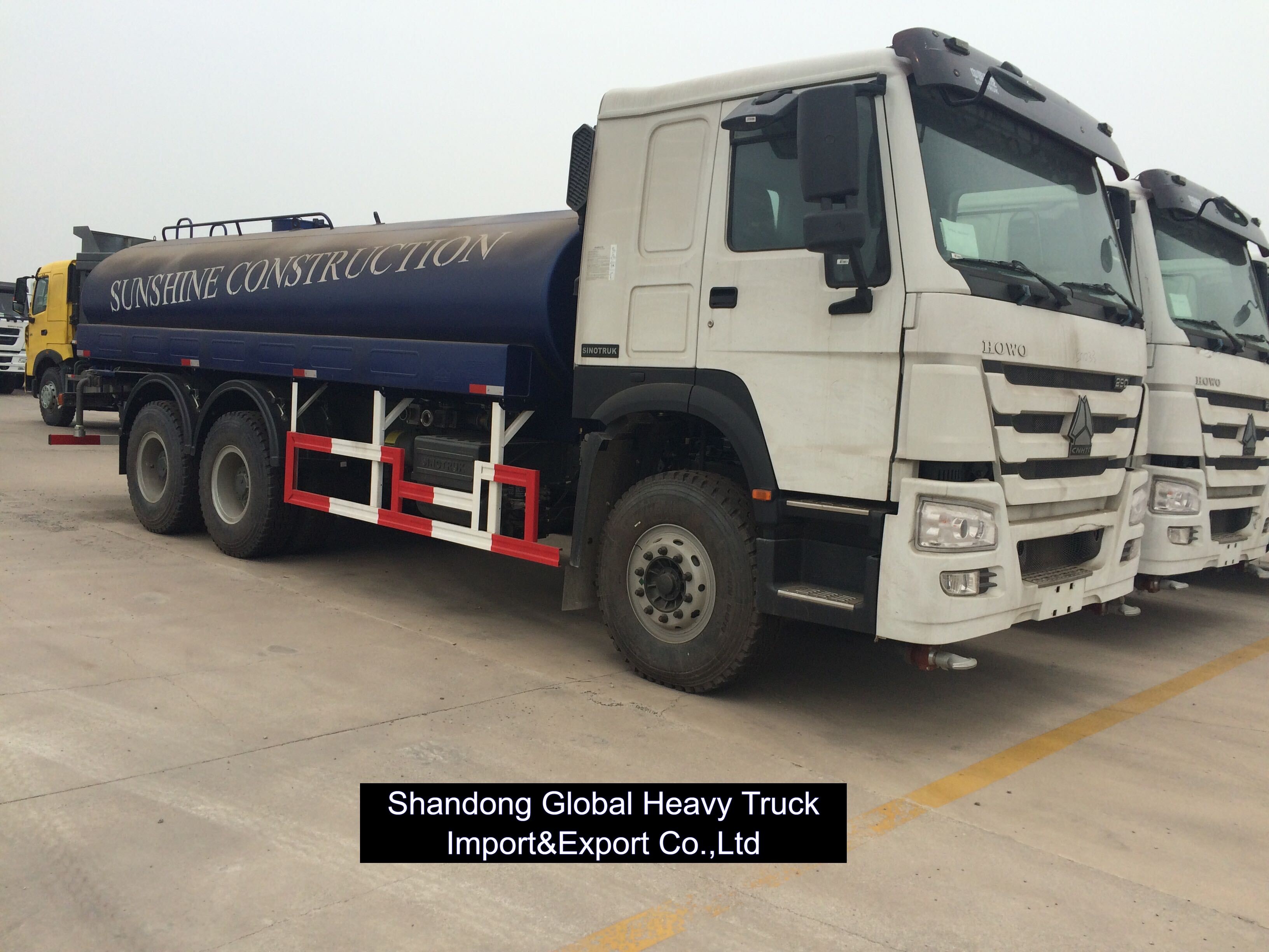 Sinotruk HOWO 4X2 6X4 6 rodas 10 rodas 5000 litros 10000 litros 20000 litros pulverizar água Bowser caminhão caminhão de água caminhão-tanque caminhão
