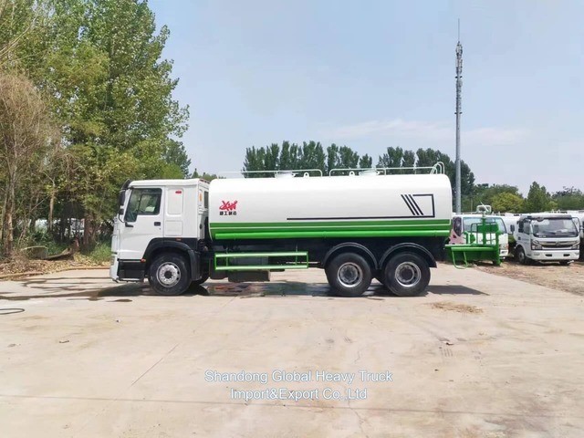 Sinotruk HOWO Tanque de água Tractor de combate a incêndios Cargo 6X4 Trailer Bowser de entrega