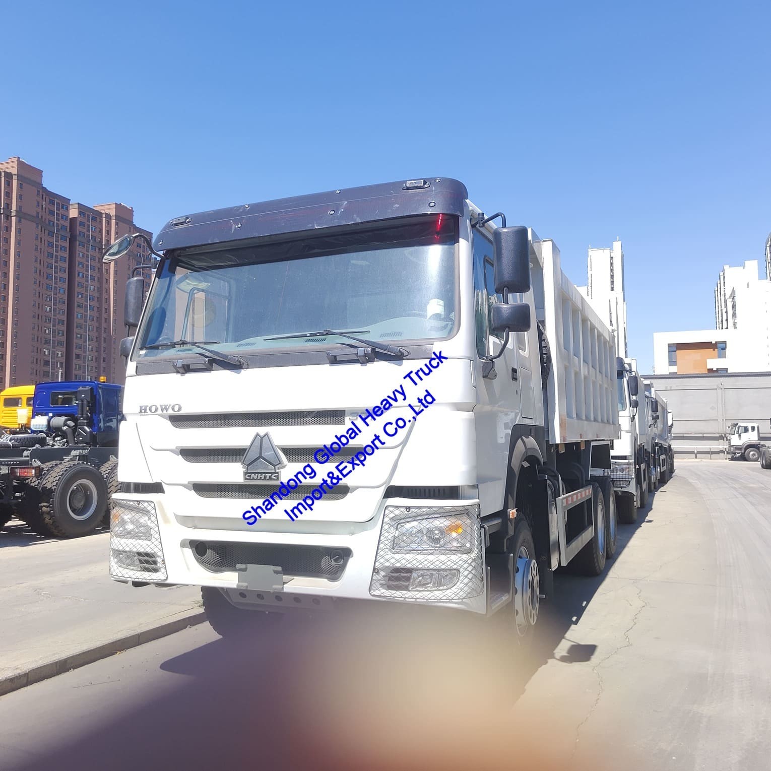 Marca Chinesa HOWO Sinotruk Caminhões Basculantes 6X4 10 Pneus 400HP Caminhão Basculante