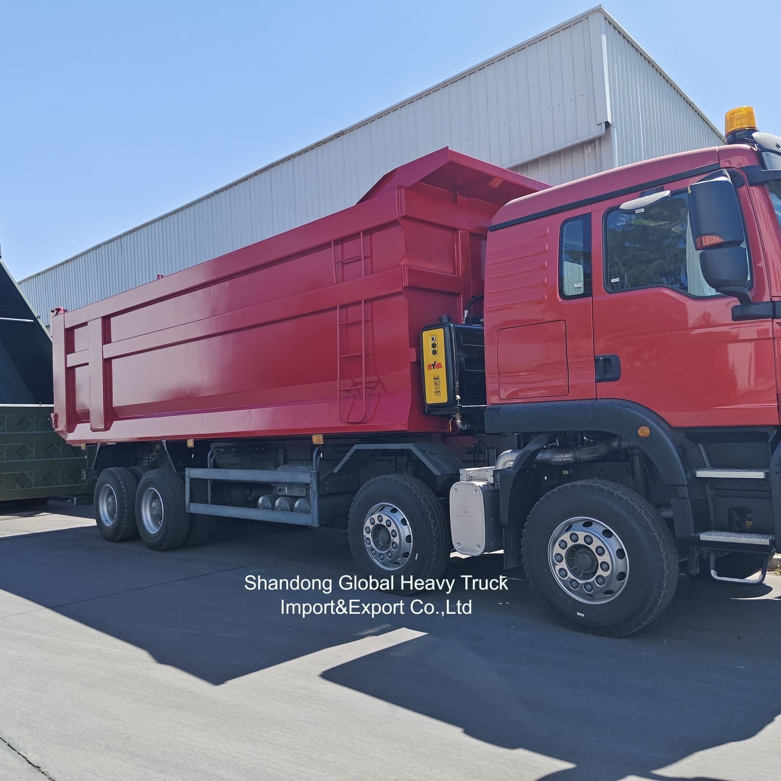 Sinotruk / HOWO Sitrak F3000 A7 371HP 8X4 6X4 Tracotor Dump Tipper manual Caminhão usado