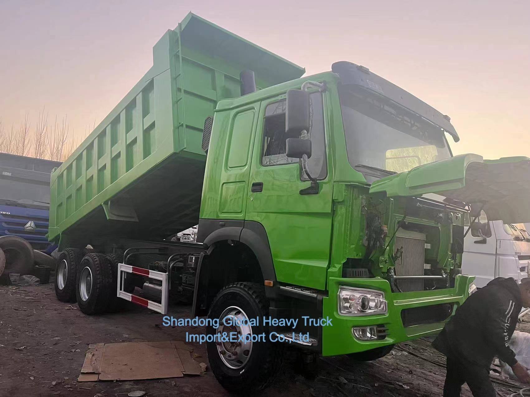 Baixo Preço Sinotruk HOWO Nx Tx Novo Fabricante Usado