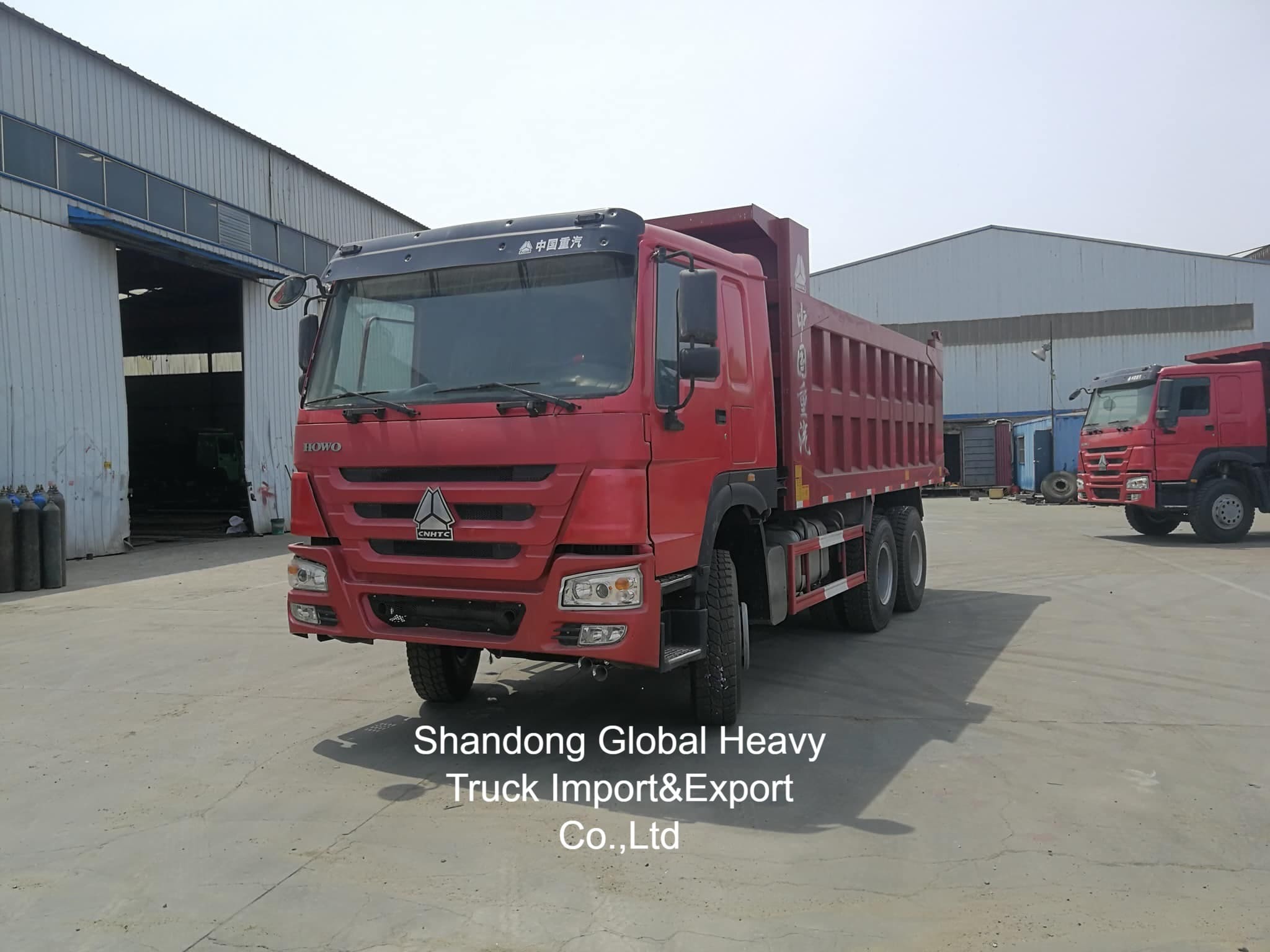 Usado HOWO Cor Vermelha 380hp/400hp Dump Truck em estoque
