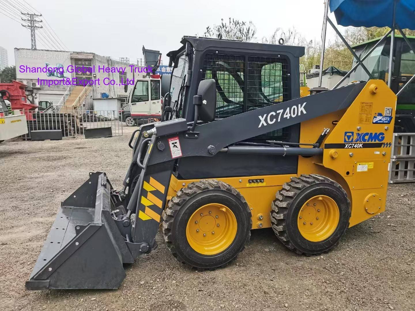 Carregadeira Skid Steer XCMG XC740K 1t Carga Nominal Construção Compacta