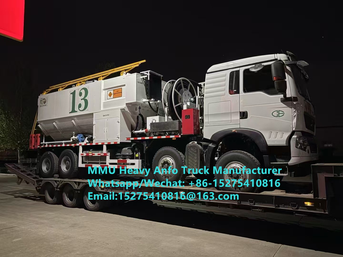Inteligente HOWO mistura e carregamento de explosivos de óleo de amónio pesado multifuncional Caminhão 15/20/25Ton Emulsão pesada Caminhão ANFO Rússia/Cazaquistão/Uzbekistão/Indonésia/Serviço de exploração de minas da Guiné