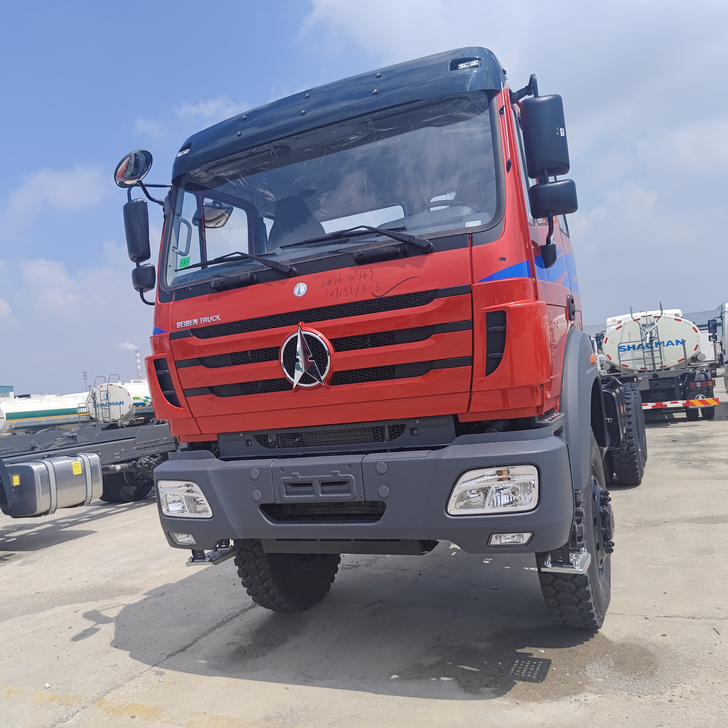 BEIBEN 2648 6×4 caminhão-trator pesado com motor WEICHAI de 480 CV e chassi de tecnologia Mercedes-Benz