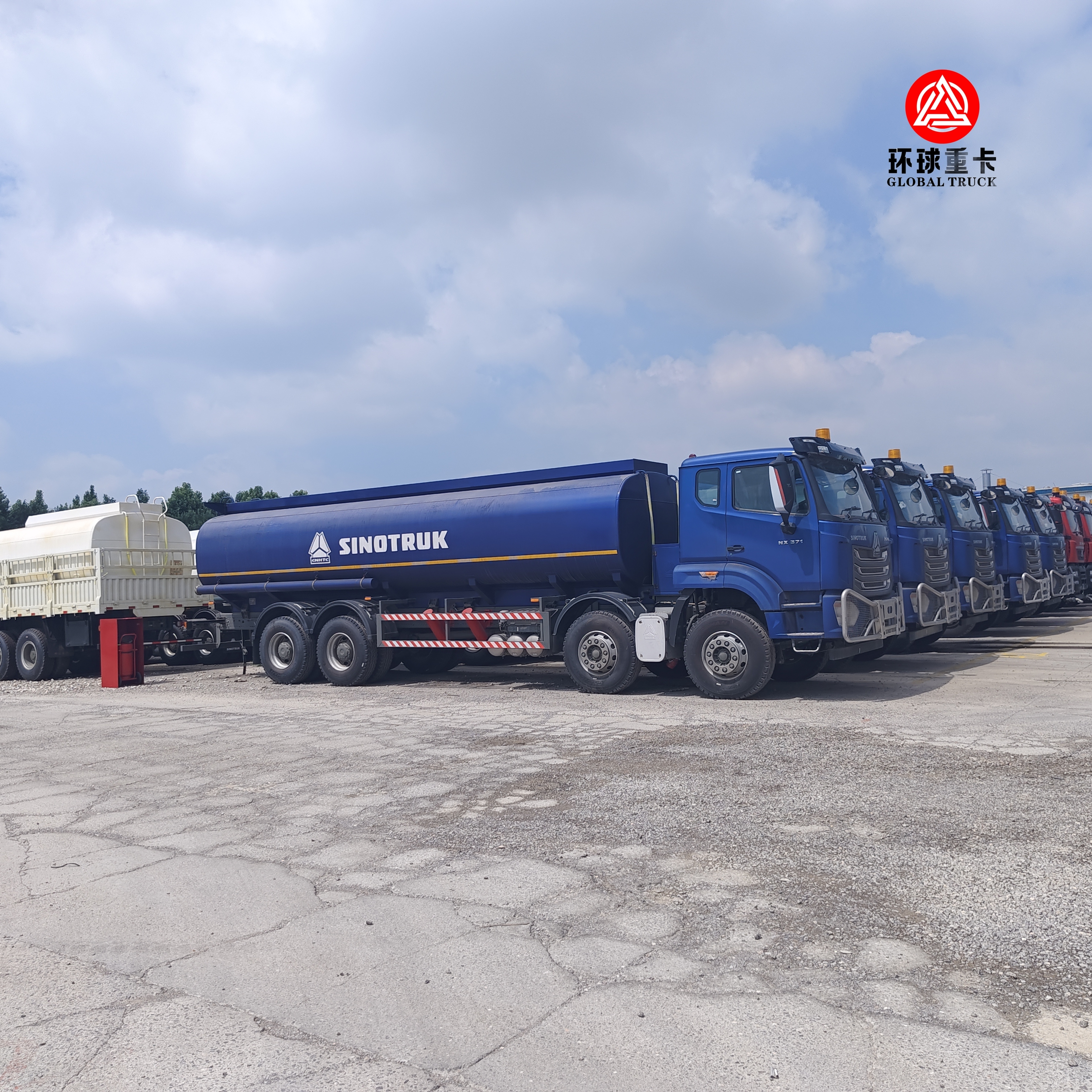 HOWO NX 8x4 30000L camião de tanque de combustível camião pesado diesel para o mercado da Tanzânia
